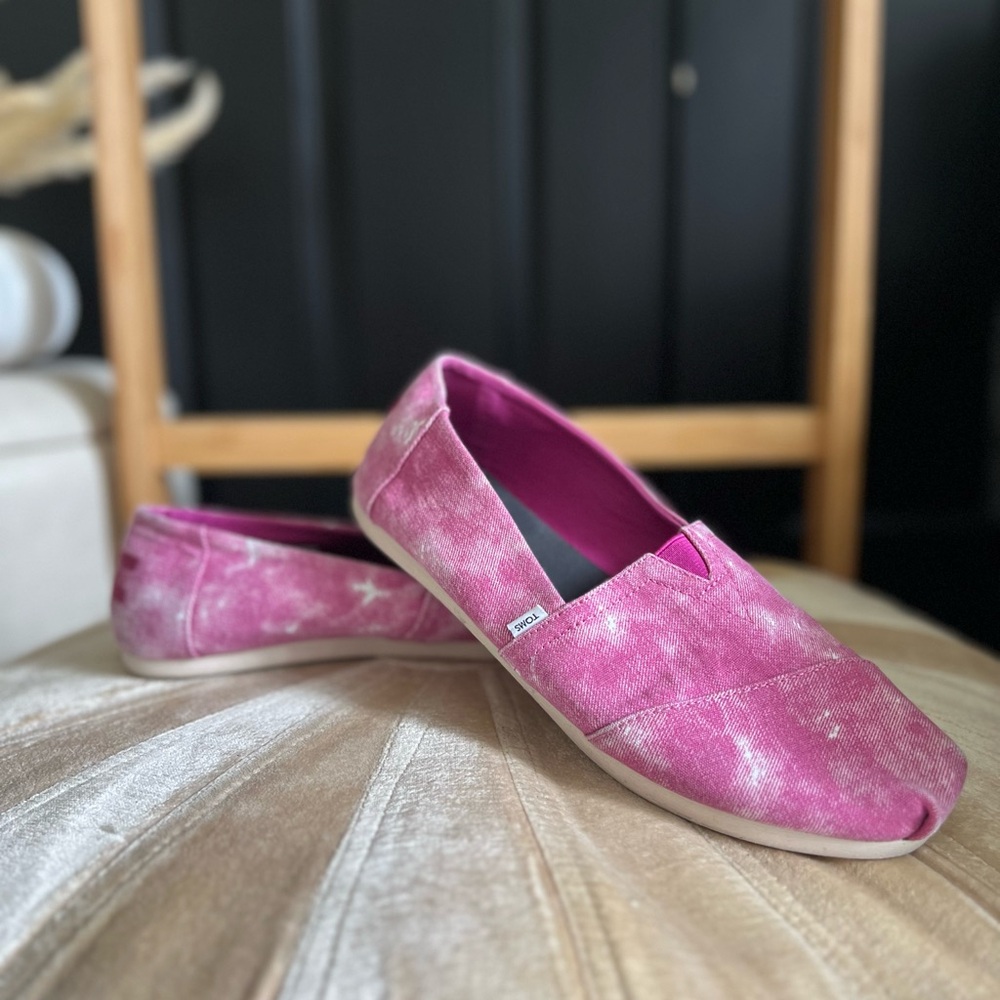 Toms Pink Canvas Flats